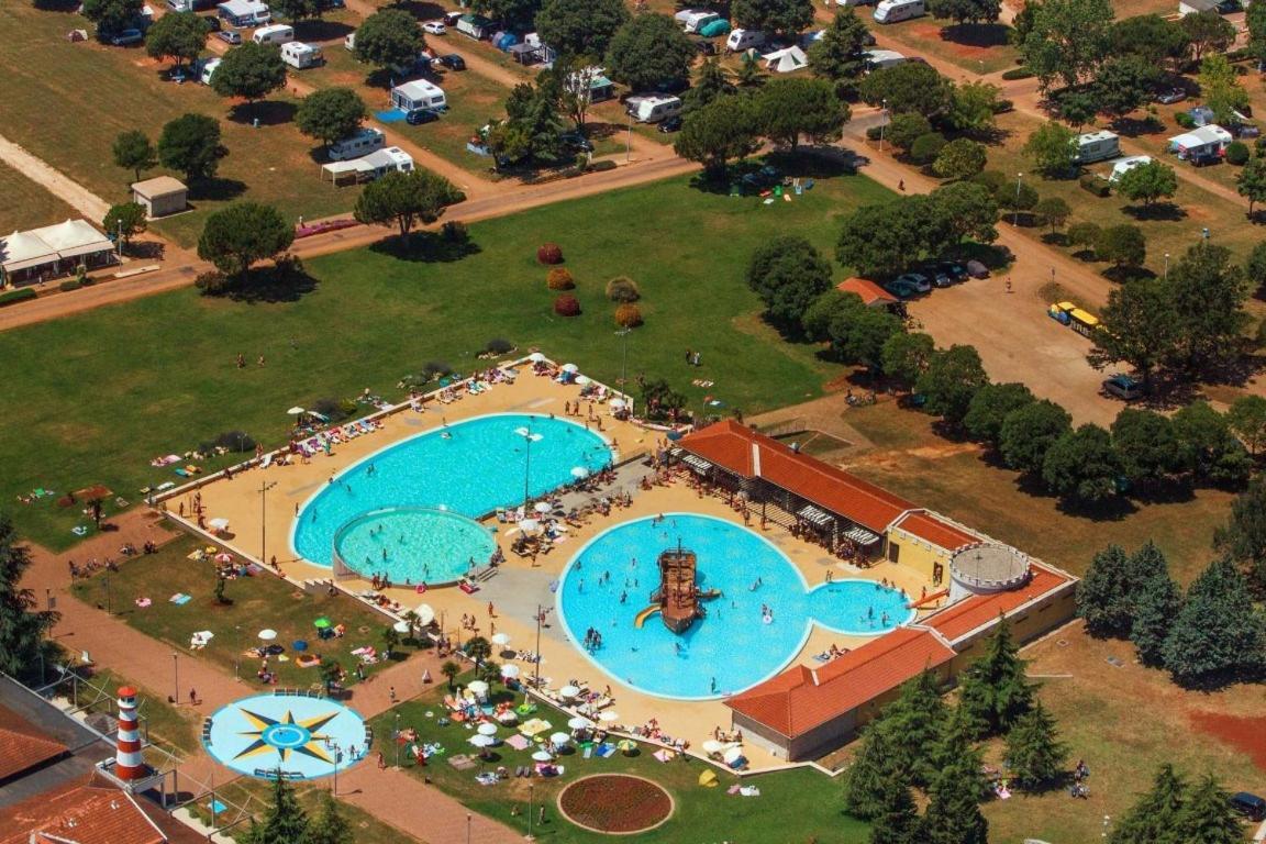 Panorama Mobile Homes In Camping Park Umag Luaran gambar