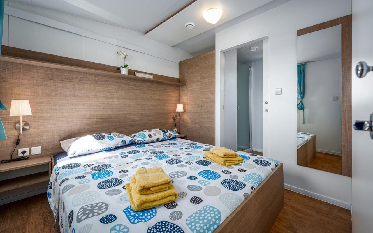 Panorama Mobile Homes In Camping Park Umag Bilik gambar